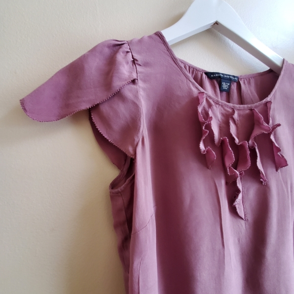 Banana Republic purple 100% Silk petal Sleeve Blouse Size XS with ruffle detail - Picture 3 of 6